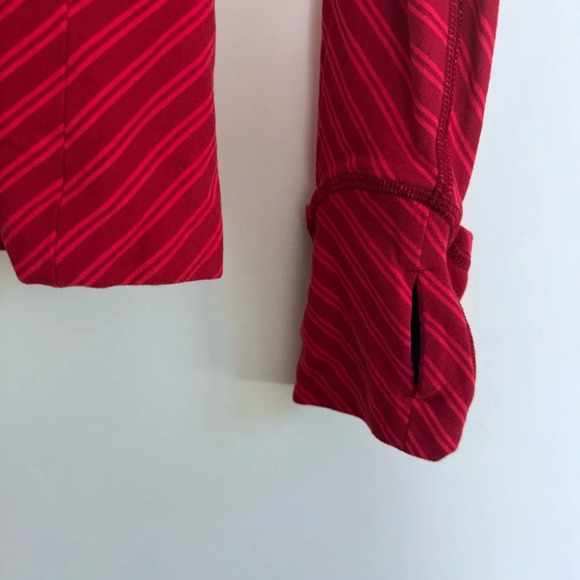 Lululemon Think Fast Pullover Double Trouble Stripe Deepest Cranberry Size: 8 - Picture 6 of 7